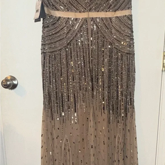 Adrianna Papell Gold Beaded Maxi Dress is available for purchase on au PAY  Market - Imported Goods Online Store Co.Ltd. | au PAY Market - Online  Shopping Site